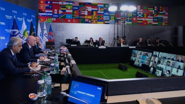 国际足联分饼大会：新世俱杯32队瓜分10亿美元！