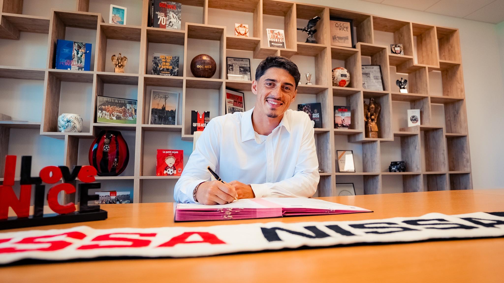 官方：本菲卡边锋蒂亚戈-戈维亚租借加盟尼斯