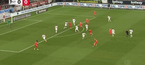 1677969410104010330.gif 640.gif