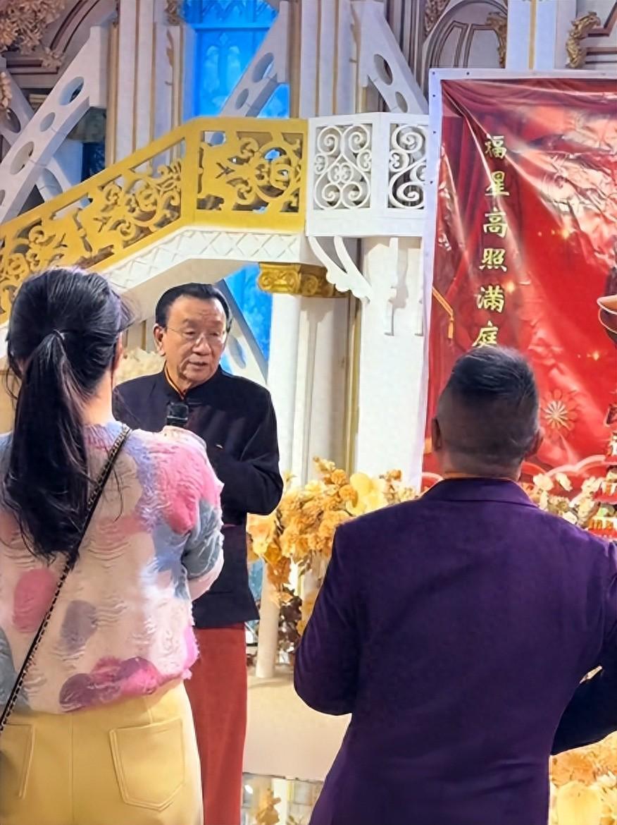 侯耀华80大寿冷清收场！郭德纲全程沉默，亲儿子以及至亲基本缺席